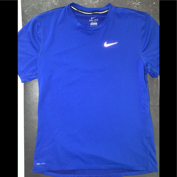 reflective nike t shirt